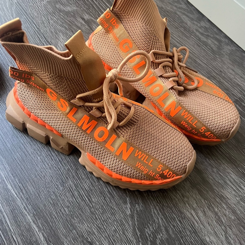Sizes 8.5.